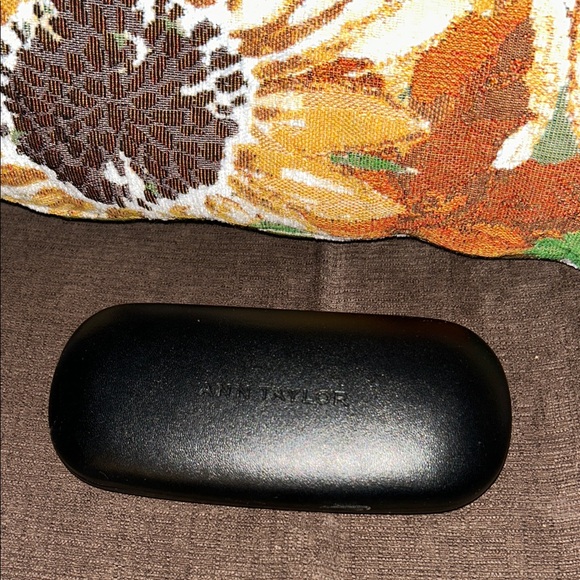 Ann Taylor Accessories - Ann Taylor Elegant Black Eyewear Case